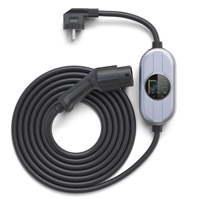 7.36KW สูงสุด 32A ปรับได้ Type 2 เครื่องชาร์จ EV แบบพกพาสำหรับสถานีชาร์จรถยนต์ไฟฟ้าพร้อมหน้าจอ LCD